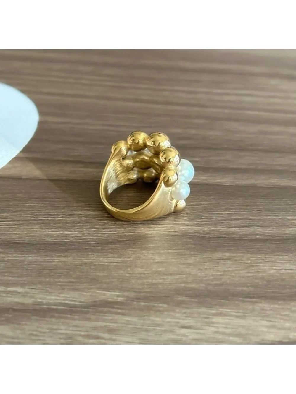Gold and Pearl Ring Q338